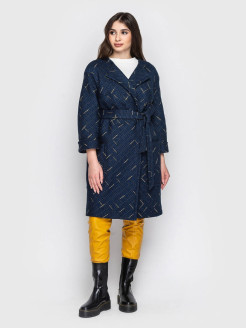 Распродажа Модель пальто из рогожки позволяет сбалансировать женственные формы с помощью мягких силуэтных линий