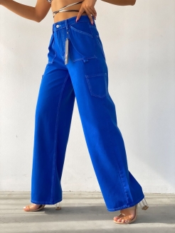 Скидка на Женские джинсы-трубы с объемными карманами