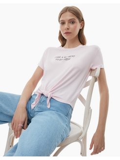Скидка на Светло-розовая футболка Straight с надписью