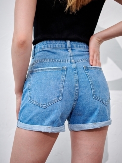 Скидка на Женские джинсовые короткие шорты летние