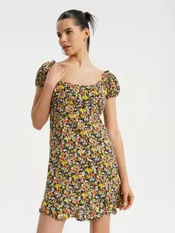 Скидка на Летнее мини платье в цветочек